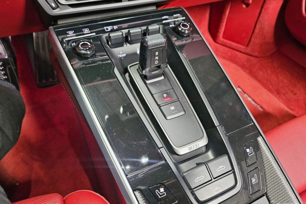 2021 Porsche 911 с пробегом 27 000 км