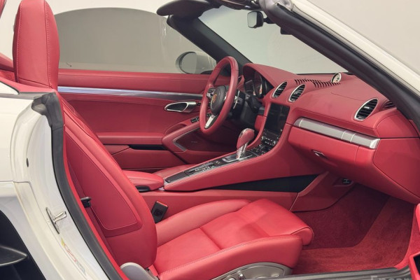 2022 Porsche 718 Spyder с пробегом 15 950 км