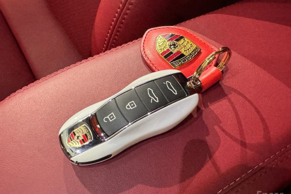 2022 Porsche 718 Spyder с пробегом 15 950 км