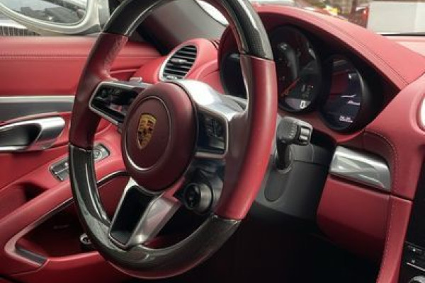 2022 Porsche 718 Spyder с пробегом 41 489 км