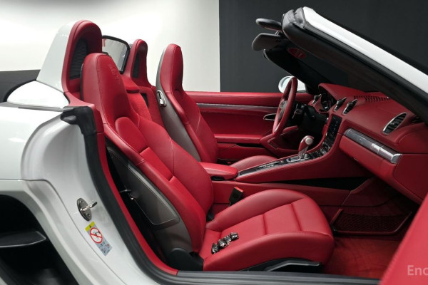 2022 Porsche 718 Spyder с пробегом 14 041 км