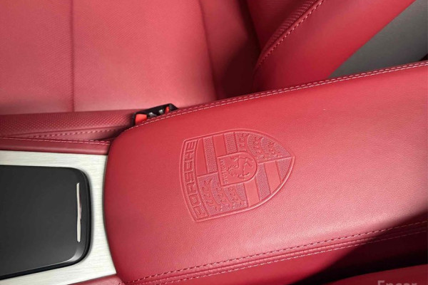 2021 Porsche 718 Spyder с пробегом 4 500 км