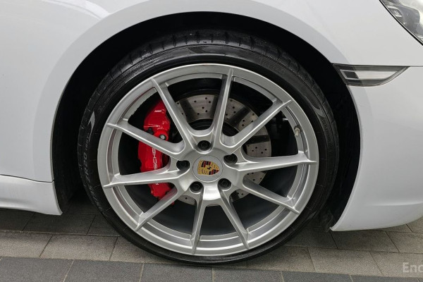 2023 Porsche 718 Spyder с пробегом 35 580 км