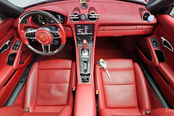2022 Porsche 718 Spyder с пробегом 34 264 км