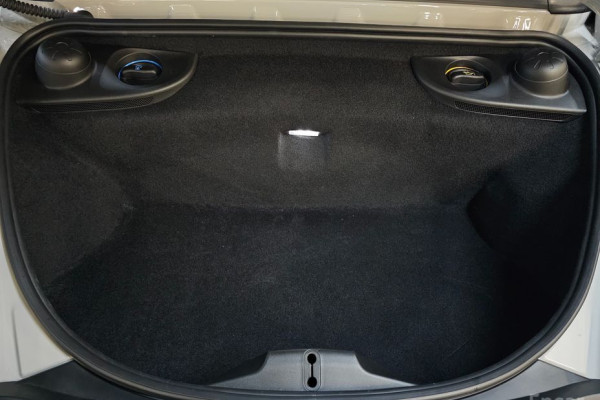 2023 Porsche 718 Spyder с пробегом 12 800 км