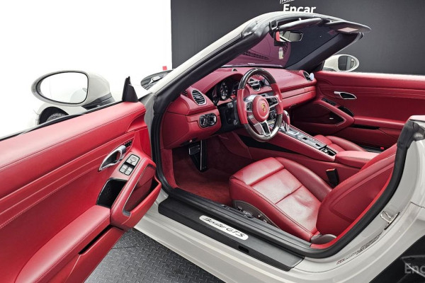 2022 Porsche 718 Spyder с пробегом 34 264 км