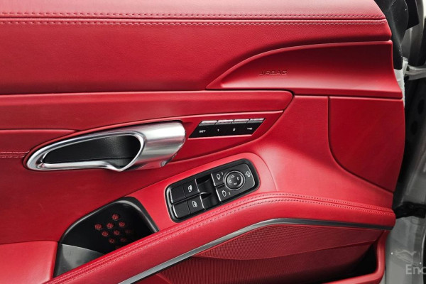 2022 Porsche 718 Spyder с пробегом 34 264 км