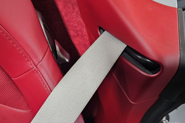 2023 Porsche 718 Spyder с пробегом 12 800 км