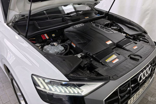 2020 Audi Q8 с пробегом 80 862 км