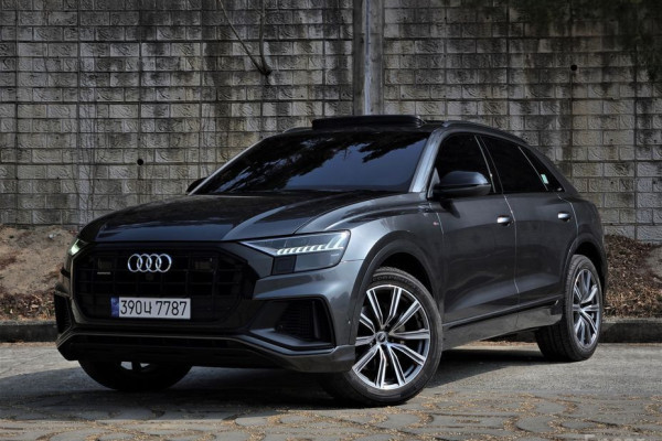 2021 Audi Q8 с пробегом 78 623 км