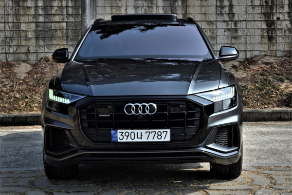 2021 Audi Q8 с пробегом 78 623 км