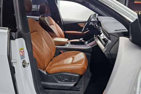 2021 Audi Q8 с пробегом 83 067 км