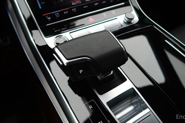 2021 Audi Q8 с пробегом 67 853 км