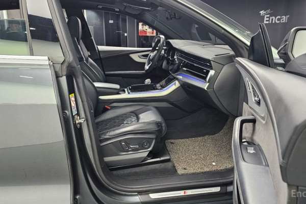 2021 Audi Q8 с пробегом 87 635 км