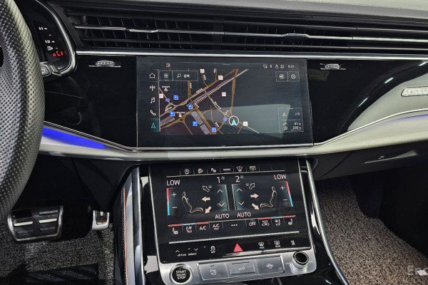 2021 Audi Q8 с пробегом 87 635 км