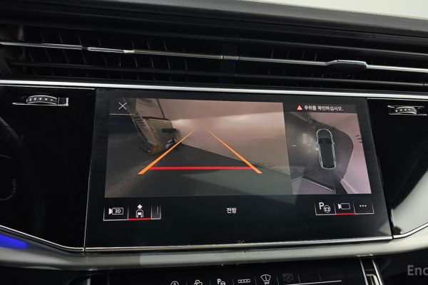 2021 Audi Q8 с пробегом 87 635 км