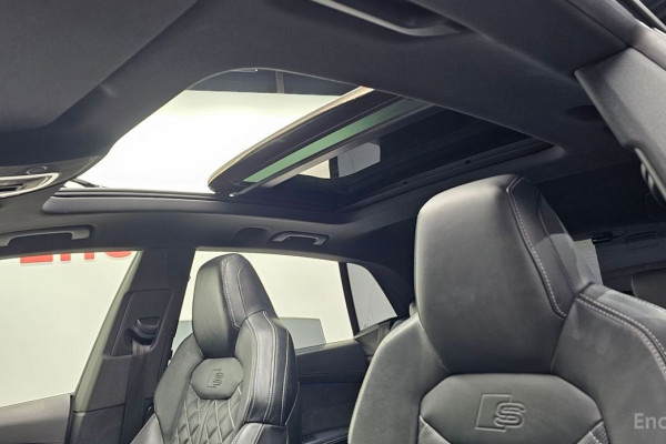 2021 Audi Q8 с пробегом 87 635 км