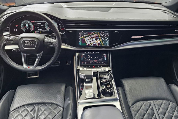 2021 Audi Q8 с пробегом 63 562 км