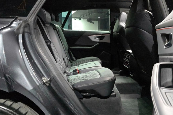 2022 Audi Q8 с пробегом 58 369 км