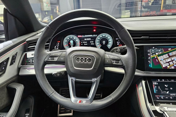 2021 Audi Q8 с пробегом 63 562 км