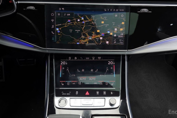 2021 Audi Q8 с пробегом 62 366 км