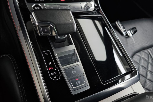 2021 Audi Q8 с пробегом 90 358 км