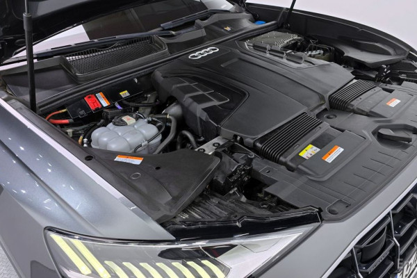 2021 Audi Q8 с пробегом 88 256 км