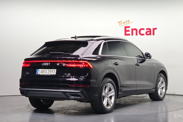 2021 Audi Q8 с пробегом 132 951 км