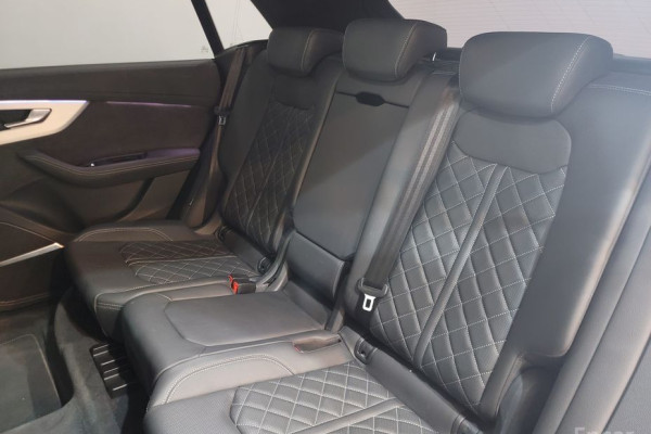 2021 Audi Q8 с пробегом 51 499 км