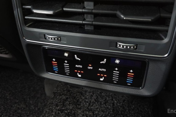 2021 Audi Q8 с пробегом 47 250 км