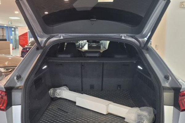 2021 Audi Q8 с пробегом 51 499 км