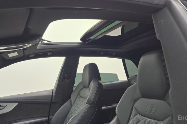 2021 Audi Q8 с пробегом 47 250 км