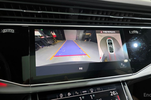 2021 Audi Q8 с пробегом 88 256 км