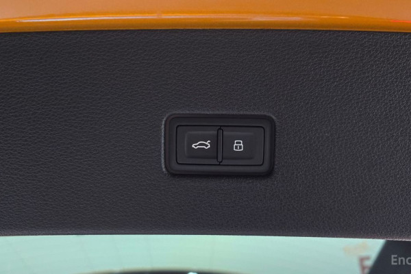 2021 Audi Q8 с пробегом 47 250 км