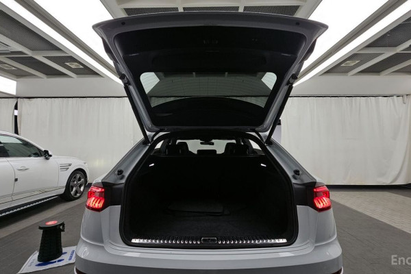 2021 Audi Q8 с пробегом 90 358 км