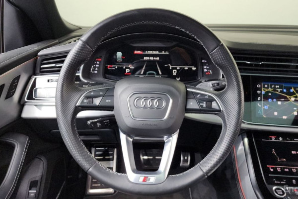 2020 Audi Q8 с пробегом 80 314 км