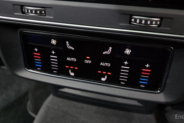 2020 Audi Q8 с пробегом 80 314 км