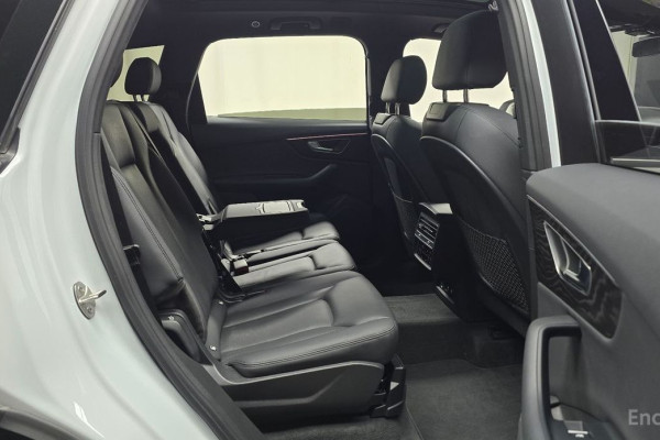 2021 Audi Q7 с пробегом 67 144 км