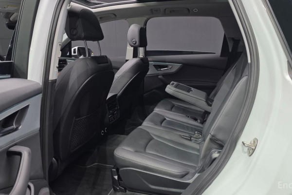 2020 Audi Q7 с пробегом 76 530 км