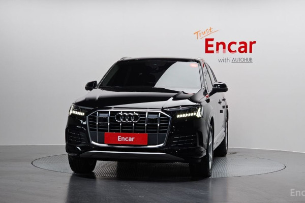 2022 Audi Q7 с пробегом 77 281 км