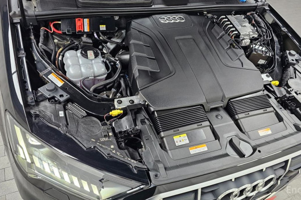 2022 Audi Q7 с пробегом 77 281 км