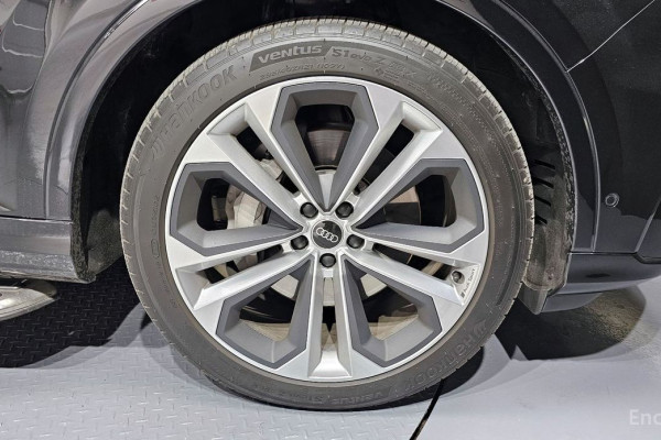 2022 Audi Q7 с пробегом 29 630 км