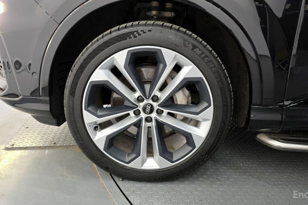 2023 Audi Q7 с пробегом 56 750 км