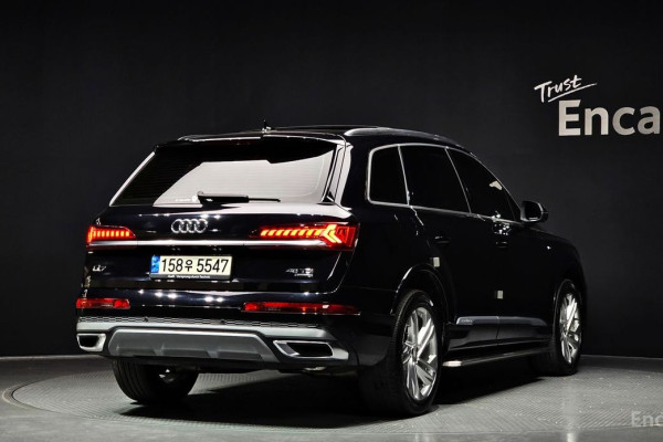 2021 Audi Q7 с пробегом 63 592 км