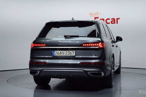 2021 Audi Q7 с пробегом 56 524 км