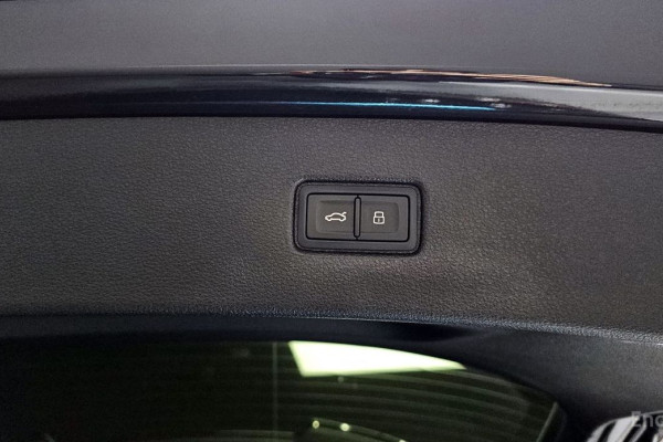 2022 Audi Q7 с пробегом 29 630 км