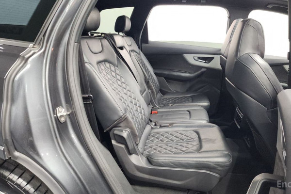 2021 Audi Q7 с пробегом 56 524 км