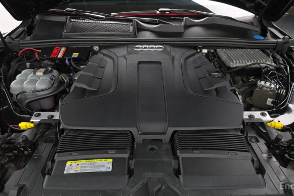 2021 Audi Q7 с пробегом 90 111 км