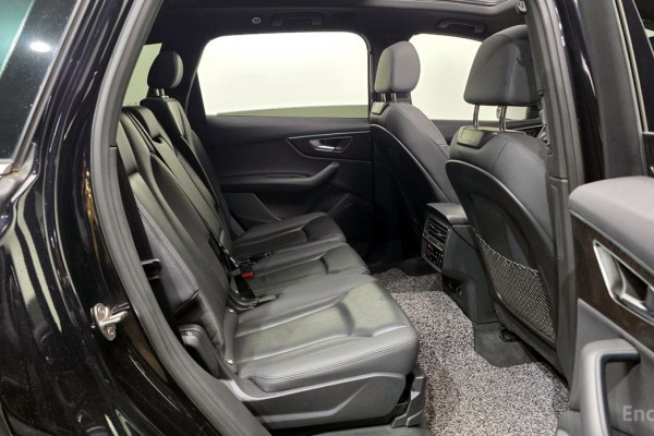 2021 Audi Q7 с пробегом 85 537 км