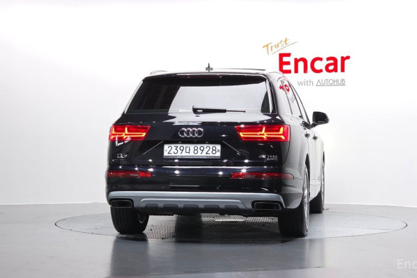 2019 Audi Q7 с пробегом 78 720 км
